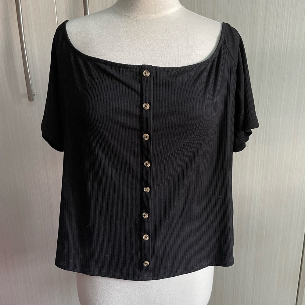 H&M crop black button down‎ short sleeve top NWT fox XXL
